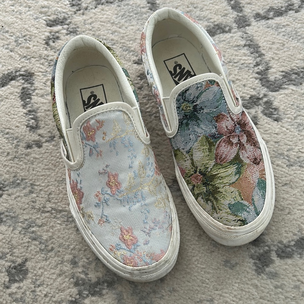 Vans women's shoes size 6.5